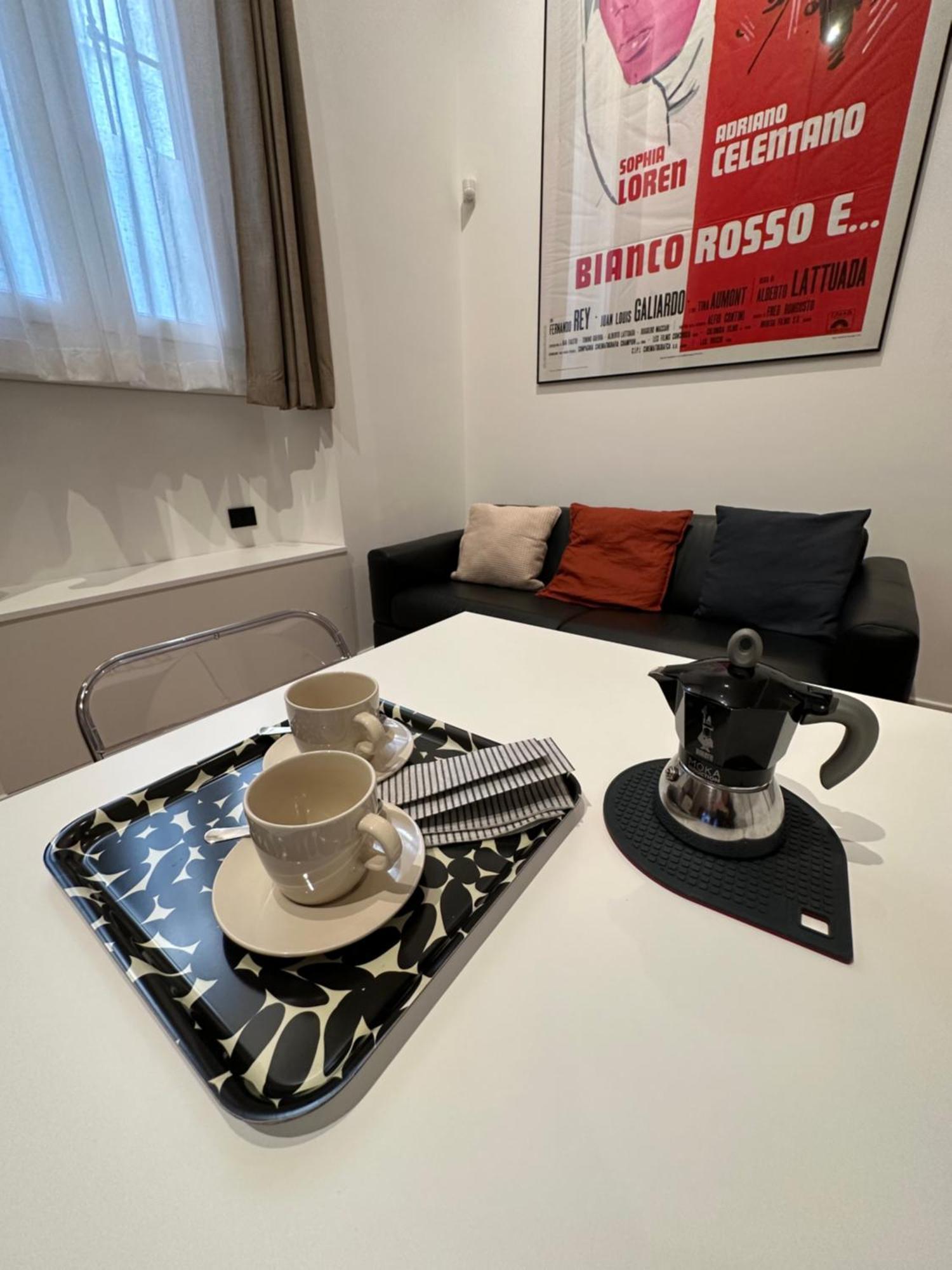 Flavors Of Milan, A Stylish Mini Loft Apartment ภายนอก รูปภาพ